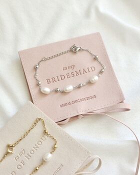 Bridal Party Gift Freshwater Pearl Bracelet Wedding Gift, 2 of 3