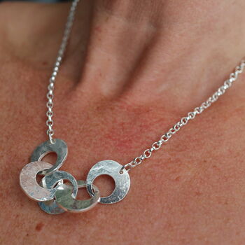 Hammered Silver Link Air O Necklace, 2 of 4