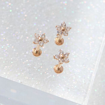 14 Carat Gold Daisy Labret Stud Earring, 4 of 7