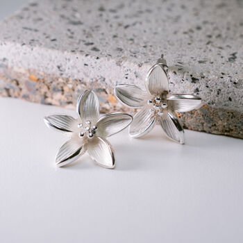 Elegant Floral Necklace, 4 of 5