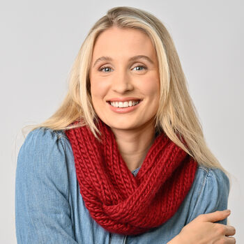 Twisted Snood Knitting Kit, 2 of 3