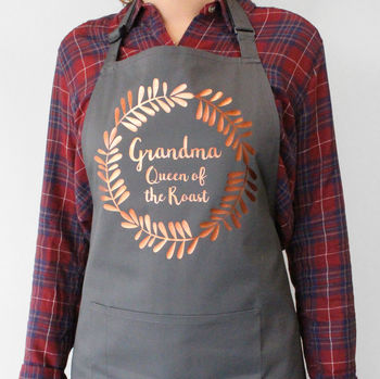 Personalised Wreath Apron, 3 of 12