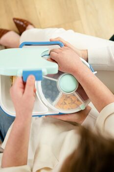 Go Be Lunchbox With Snack Spinner With Five Compartments, 4 of 5
