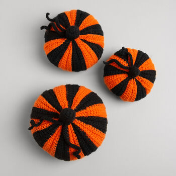 Striped Pumpkins Crochet Kit Halloween, 2 of 5