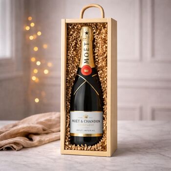 Personalised 18th Birthday Moët And Chandon Champagne Gift Set – Luxury Champagne Gift For Her Or Him, 75cl Birthday Present, 2 of 7