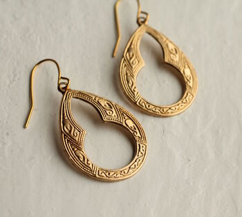 Victorian Gold Carved Teardrop Hoop Earrings, 5 of 8