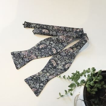 Self Tie Bow Tie In Black William Morris, 2 of 5