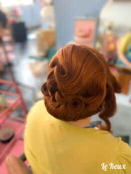 Vintage Pinup Hair Styling Experience In Leamington Spa, 6 of 12