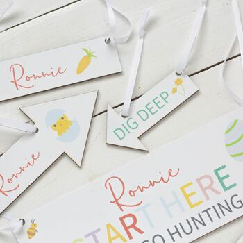 Personalised Easter Hunt Sign Set, 2 of 5