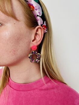 Flower Glitter Resin Earrings 60's Mary Quant Style / 1960s Retro Gift / Gift For Flower Lovers, 9 of 9