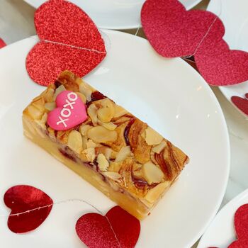 Raspberry Bakewell Blondie Valentine’s Limited Edition, 5 of 5