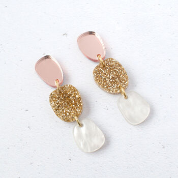 Elegant Dangle Earrings In Gold Glitter, 3 of 4