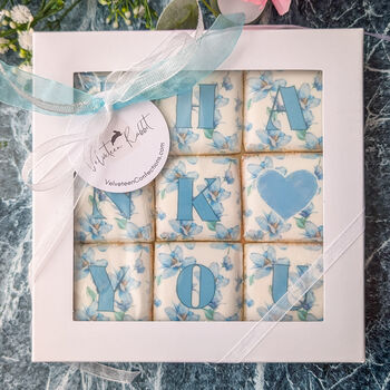 Thank You Biscuits Gift Box, Blue Floral, Nine Pieces, 7 of 10