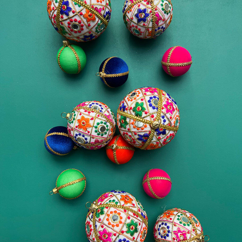 Mahavir Bauble By Marisha Mistry