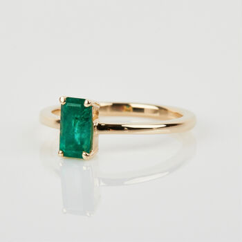 0.88ct Green Emerald Gold Ring, 2 of 8