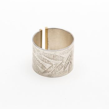 Petals 'Cigar Band' Embossed Ring, 4 of 10