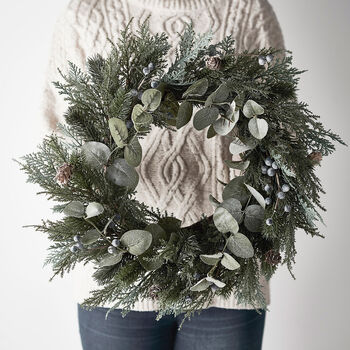 Frosted Berry And Pinecone Artificial Christmas Wreath, 4 of 5