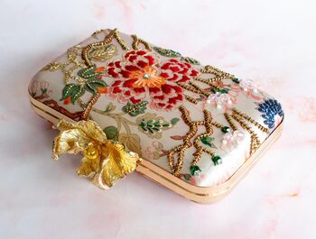 Summer Bloom Clutch, 3 of 5