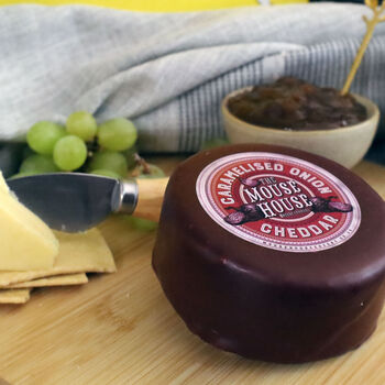 Squeak's Top Pick Cheese Hamper, 2 of 3