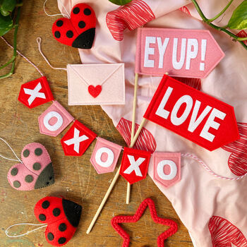Pink And Red Felt Personalised Bunting Garland, 4 of 5