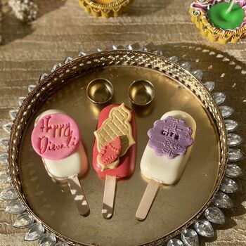 Personalised Diwali Trio Of Cakesicle Gift, 5 of 12