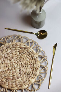 Wicker Scallop Woven Table Mat, 2 of 9