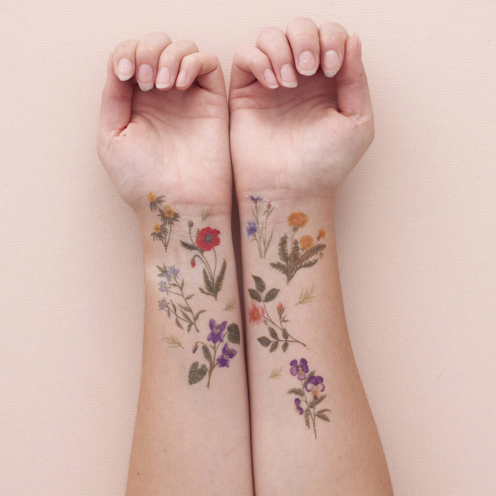These gorgeous floral tattoos will turn your body into a garden in the best  way  HelloGigglesHelloGiggles