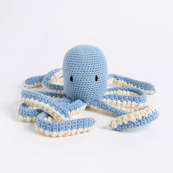 Aria The Octopus Intermediate Crochet Kit, 2 of 9