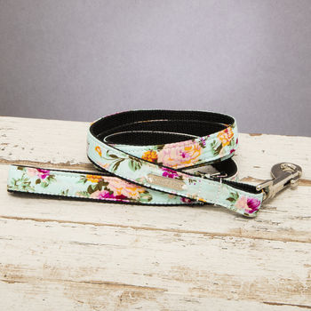 The Barnes Blue Floral Dog Lead, 2 of 3