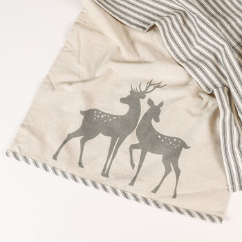 Set Of Two Woodland Stag Tea Towels, 3 of 4