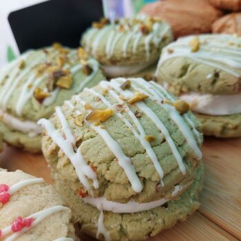 White Choc And Pistachio Cookie Sandwich – Sauce Centre, 3 of 4