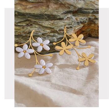 Monaco D’or Gold Pearl Daisy Flower Gala Drop Gift Earrings, 2 of 3