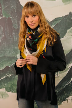Regal Doves And Lions Multicolour On Black Luxury Silk Scarf 120cm * 120cm, 4 of 5