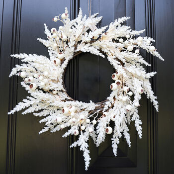 Luxury Pre Lit Pampas Wreath And Garland Collection, 5 of 9