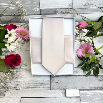 Blush Pink Wedding Set, 2 of 9