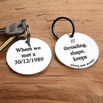 Personalised What3words Round Pewter Keyring Gift, 3 of 7
