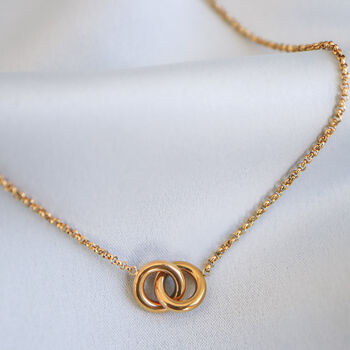 Non Tarnish Linked Rings Infinity Necklace, 4 of 10