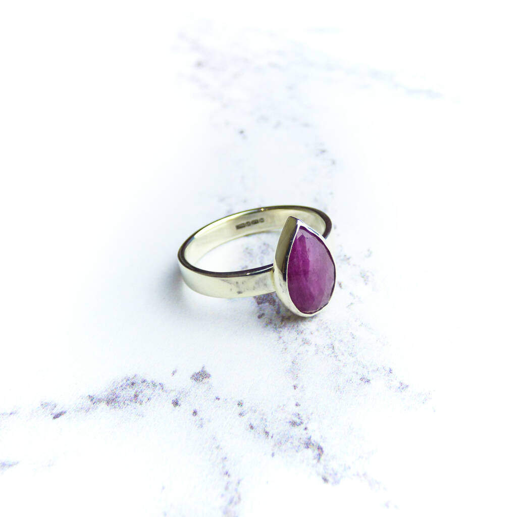 9ct white gold ruby ring by kirsty taylor goldsmiths