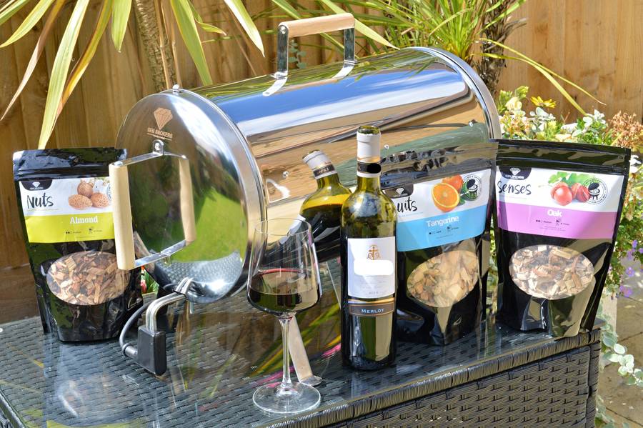 Hot/cold smoker/bbq/oven with £60 naked wines voucher by 