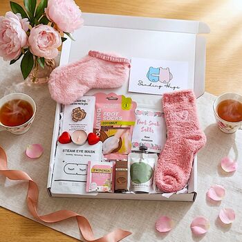Hug In A Box – Spa Pamper Hamper, 4 of 12