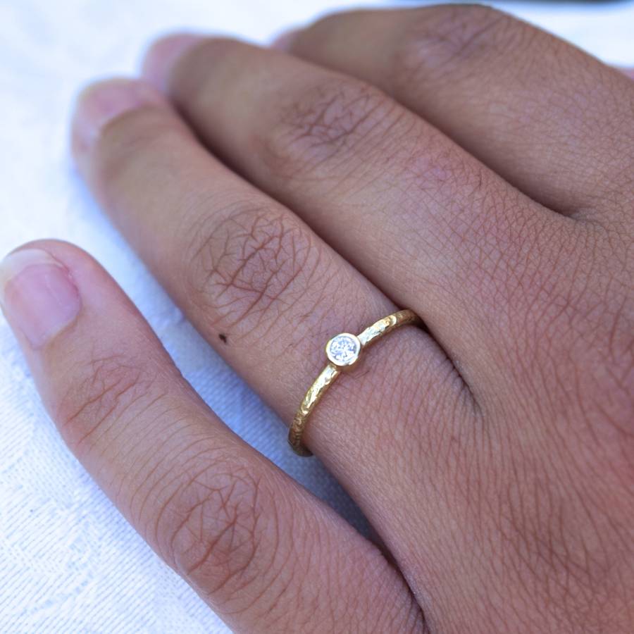 Dainty Oval Diamond Engagement Ring – IberJoya Diamonds