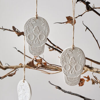 2pcs Luxury Stoneware Skull Tree Ornament Decoration, 3 of 7