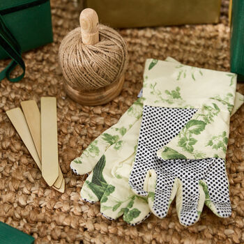 Beginner's Gardening Tools Gift Set, 2 of 6