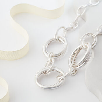 Chunky Chain Necklace With Interlinked Rings Pendants, 2 of 3