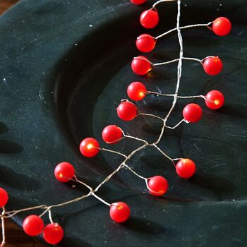 Indoor / Outdoor Snowberry Light Garland, 7 of 7