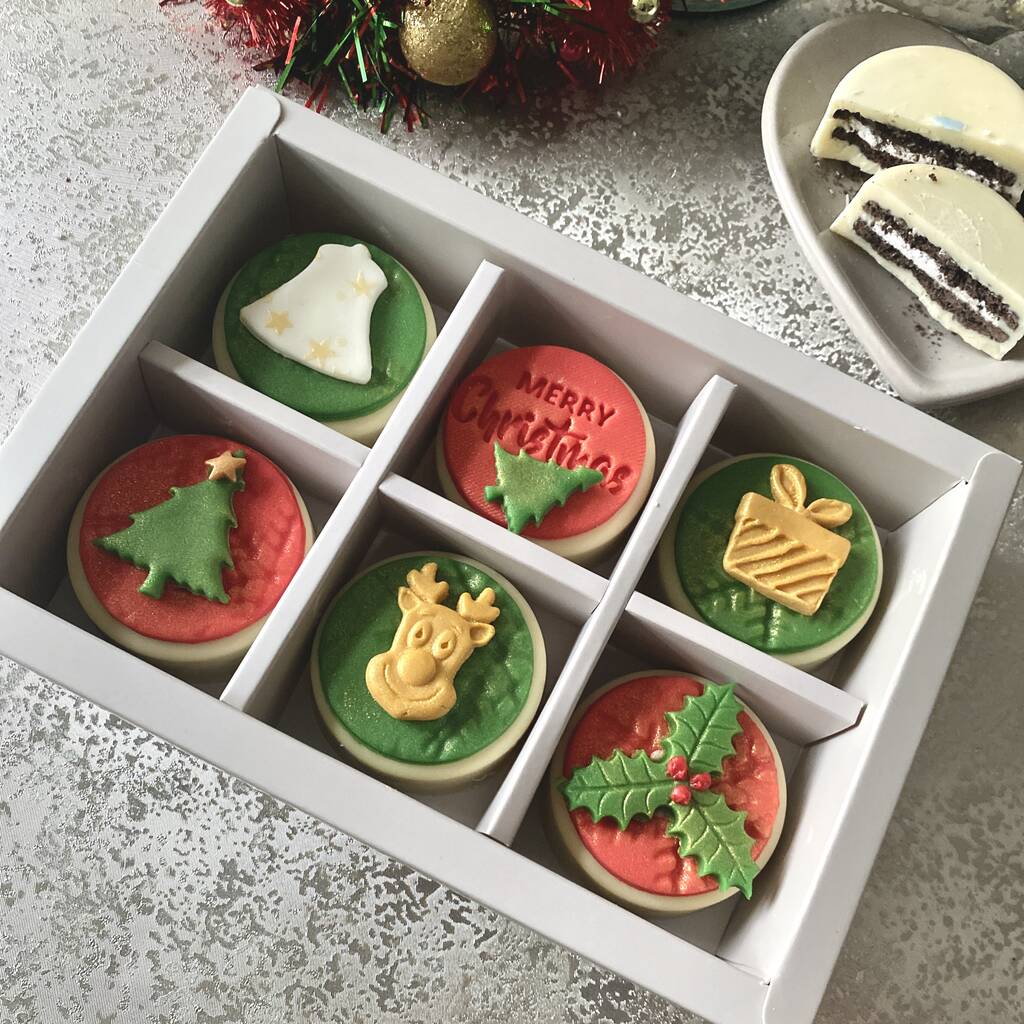 Christmas Chocolate Coated Oreo Gift Box By La di da Sweet Treats ...