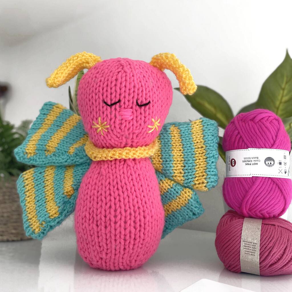Sleepy Pink Butterfly Knitting Pattern