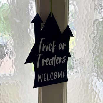 Trick Or Treaters Halloween Welcome House Decoration, 2 of 3