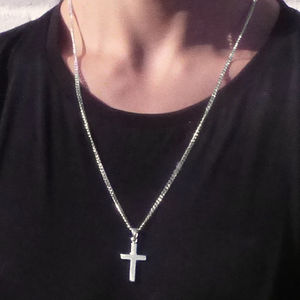 Silver chain on sale with cross