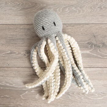 Robyn Octopus Easy Knitting Kit, 2 of 9